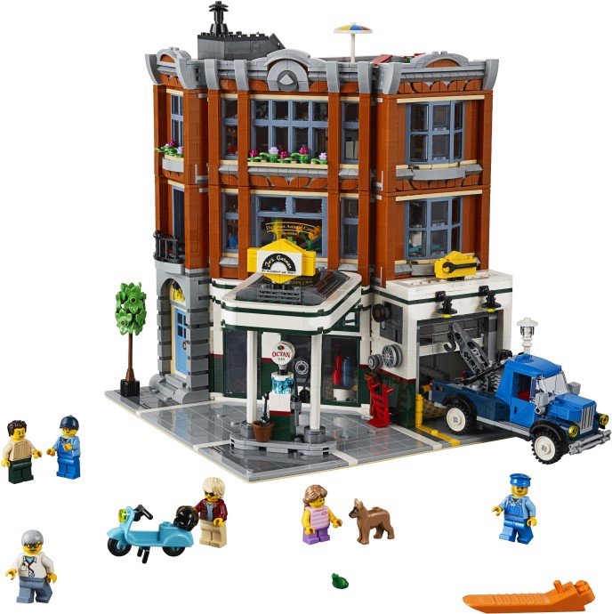 LEGO® Corner Garage 10264