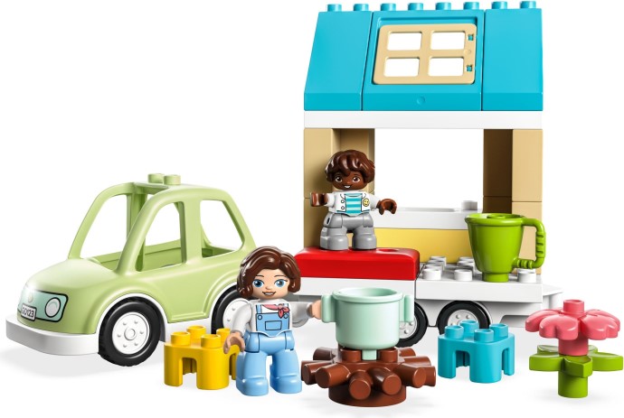 LEGO® Family House on Wheels 10986