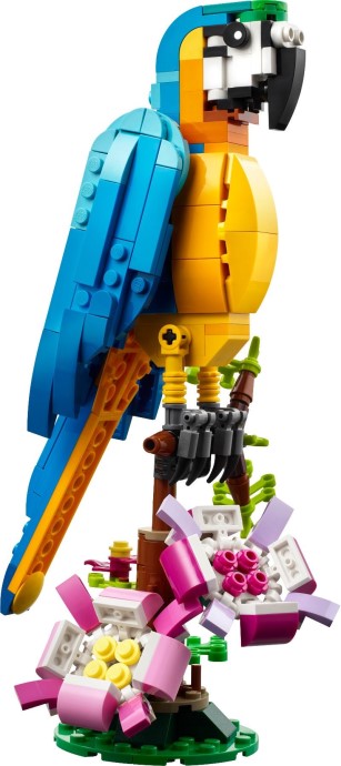 LEGO® Exotic Parrot 31136