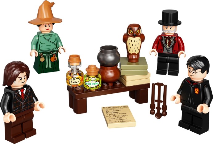 LEGO® Wizarding World Minifigure Accessory Set 40500