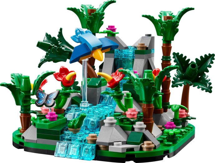 LEGO® Tropical Rainforest Diorama 40782