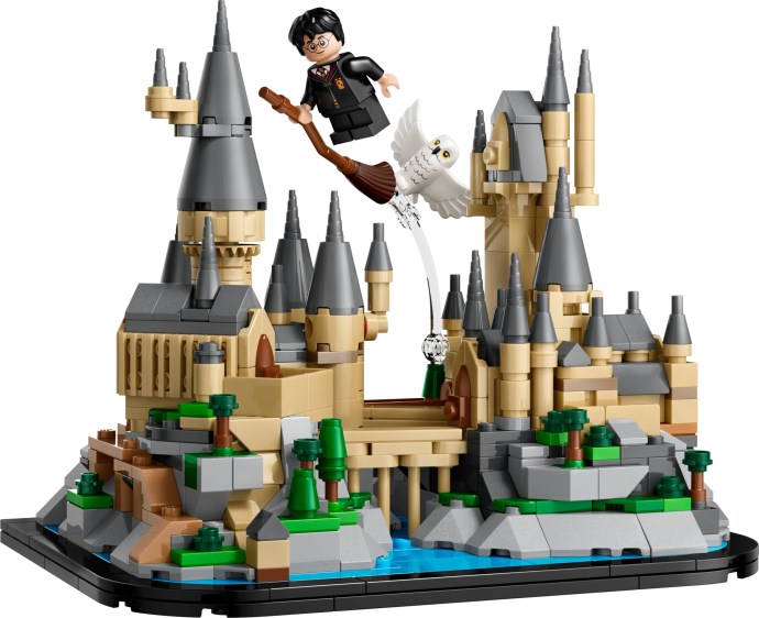 LEGO® Mini Hogwarts Castle 40975