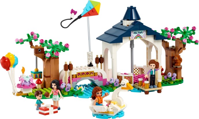 LEGO® Heartlake City Park 41447