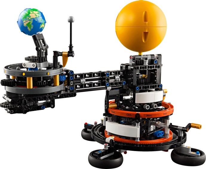 LEGO® Planet Earth and Moon in Orbit 42179