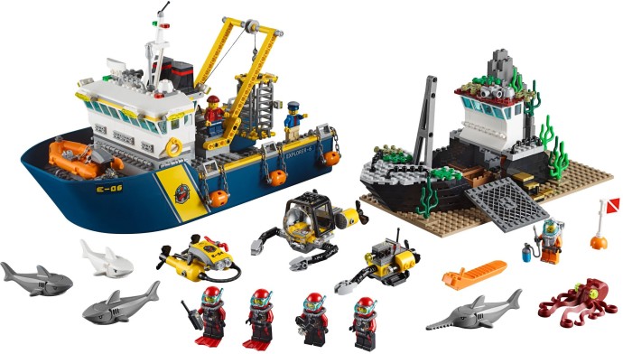 LEGO® Deep Sea Exploration Vessel 60095