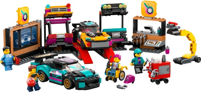 LEGO® Custom Car Garage 60389