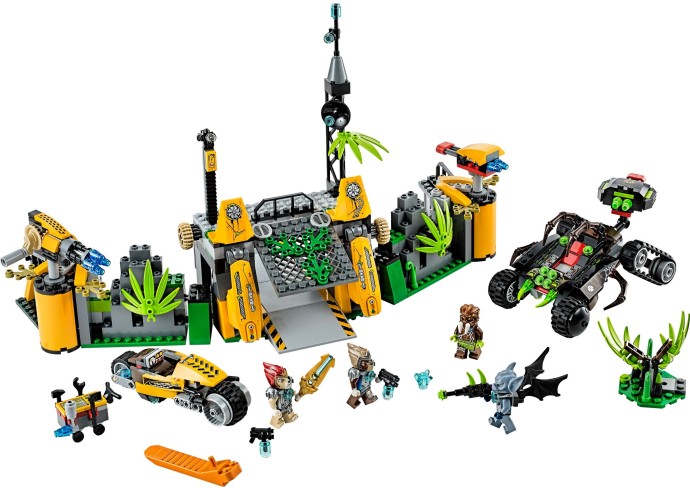 LEGO® Lavertus' Outland Base 70134