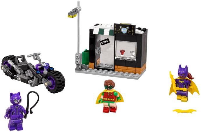 LEGO® Catwoman Catcycle Chase 70902