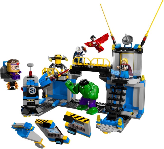 LEGO® Hulk Lab Smash 76018