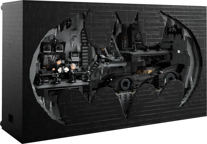 LEGO® Batcave Shadowbox 76252