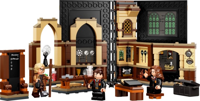 LEGO® Hogwarts Moment: Defence Against the Dark Arts Class 76397