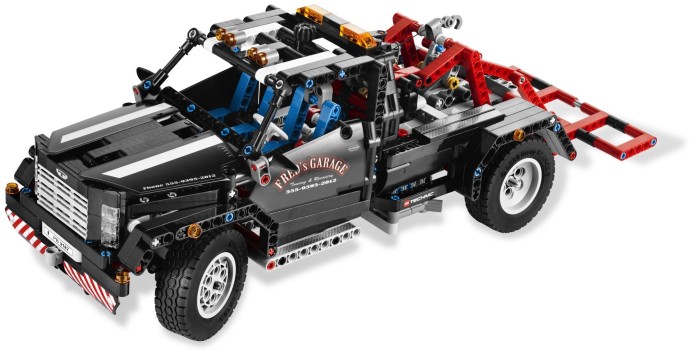 LEGO® Pick-Up Tow Truck 9395